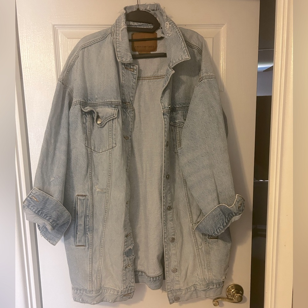 Size L American Eagle long Jean jacket